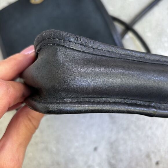 Vintage Coach Crossbody - Picture 8 of 11